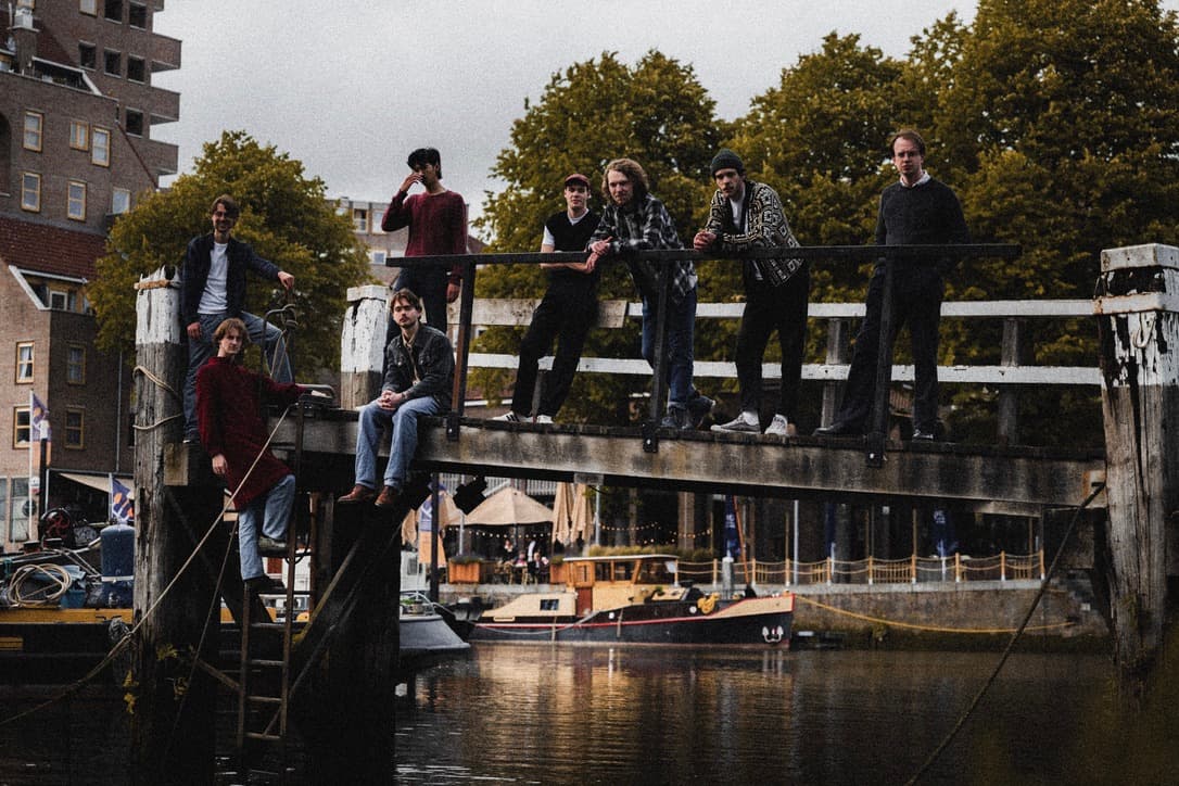 Nillihc band foto - Nillihc op brug