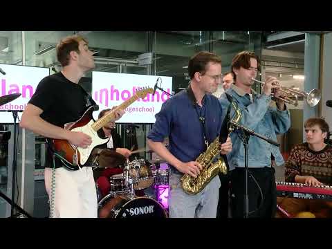 Nillihc live optreden video 2