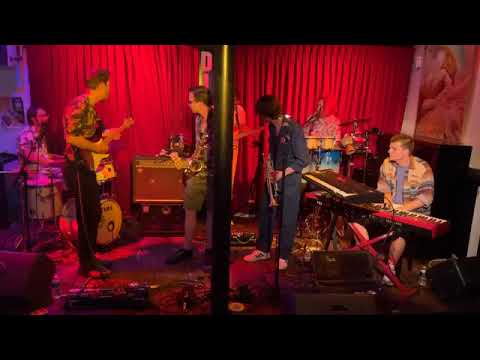 Nillihc live optreden video 3